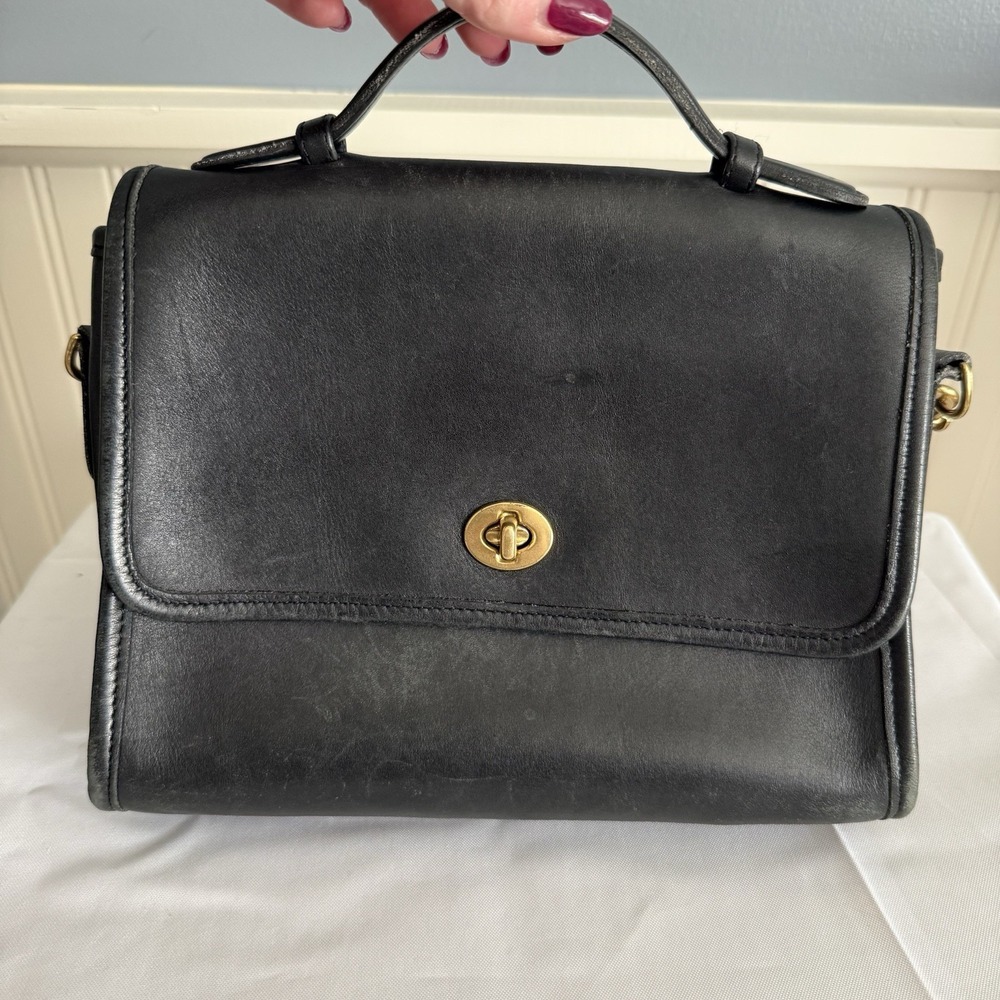 Vintage Coach Black Leather 9870 Court Crossbody Shoulder Bag Turlock 1999